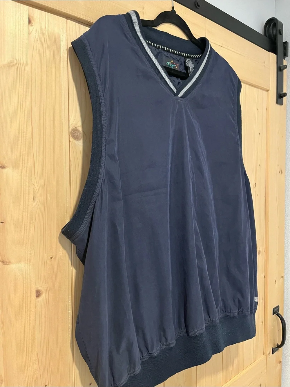 Greg Norman Collection Sleeveless V‑Neck Windbreaker XL/TG Navy Color